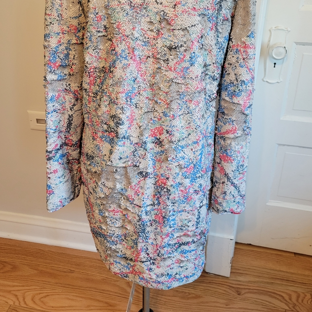 Dress - Picture 2 of 5